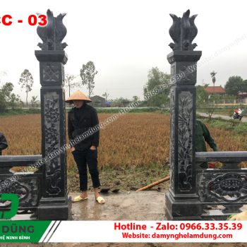 Cổng đá khu lăng mộ XCC-03