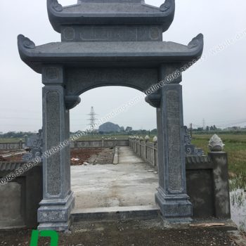 Cổng đá khu lăng mộ XCC-10