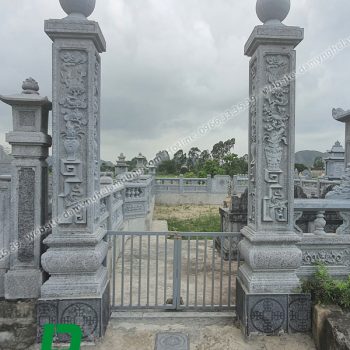 Cổng đá khu lăng mộ XCC-20