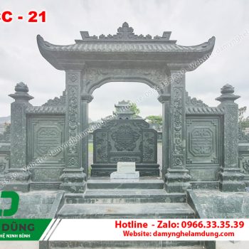 Cổng đá khu lăng mộ XCC-21