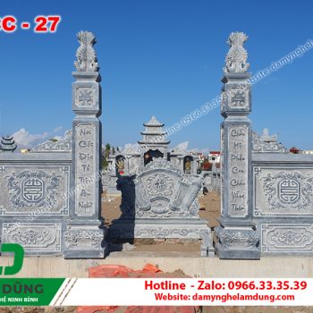 Cổng đá khu lăng mộ XCC-27