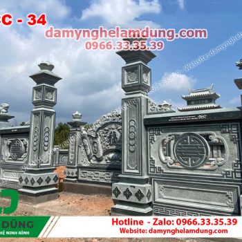 Cổng đá khu lăng mộ XCC-34