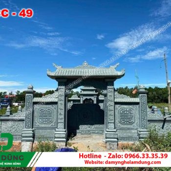 Cổng đá khu lăng mộ XCC-49